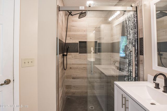 2081 MAGNUS Lane, Jacksonville, FL 32246