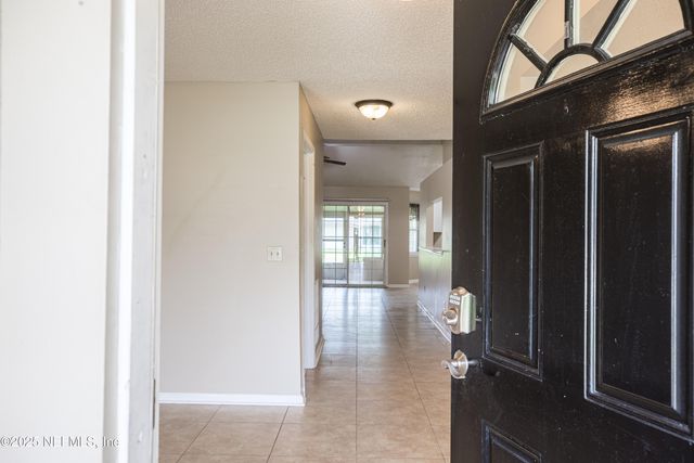 2081 MAGNUS Lane, Jacksonville, FL 32246