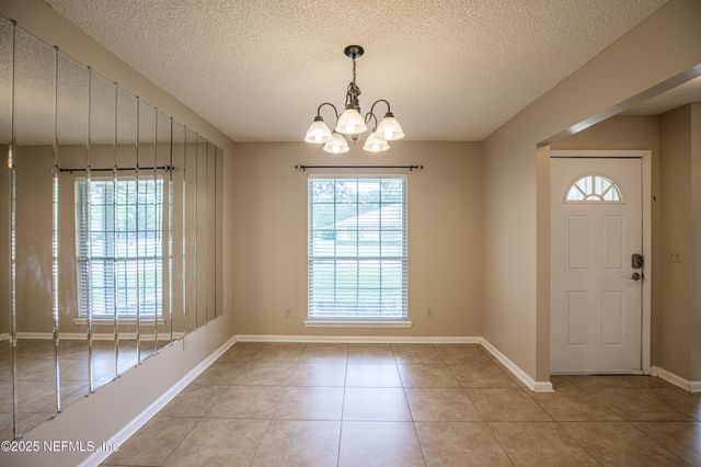 2081 MAGNUS Lane, Jacksonville, FL 32246