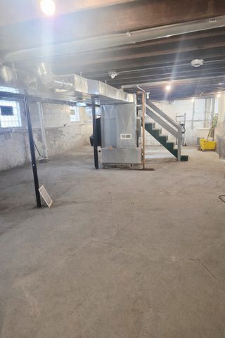 12051 S Yale Avenue, Chicago, IL 60628