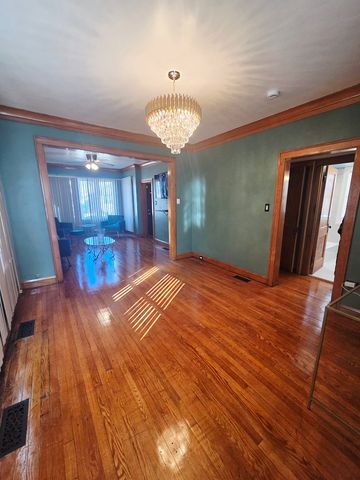 12051 S Yale Avenue, Chicago, IL 60628