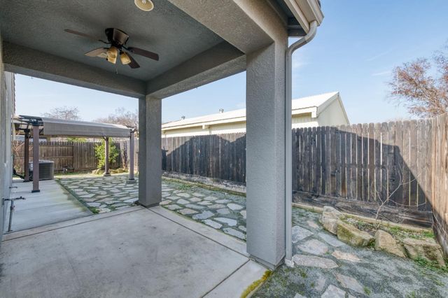 3479 Brimhall Lane, Clovis, CA 93619