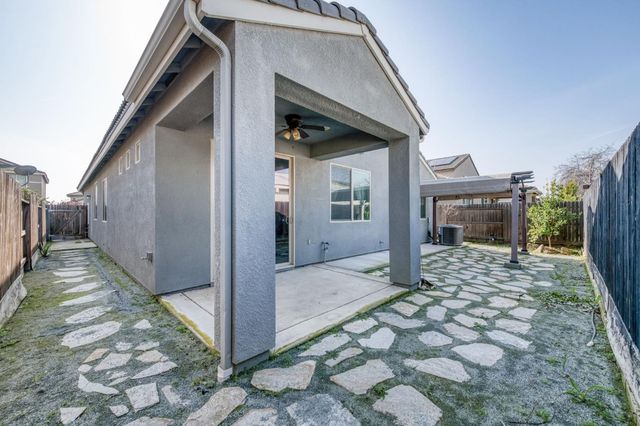 3479 Brimhall Lane, Clovis, CA 93619