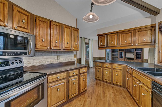 1720 48th Avenue NE, Willmar, MN 56201