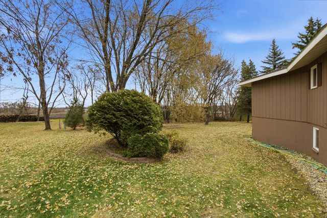 1720 48th Avenue NE, Willmar, MN 56201