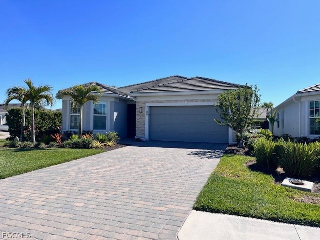 7100 Del Webb Oak Creek BLVD N, North Fort Myers, FL 33917