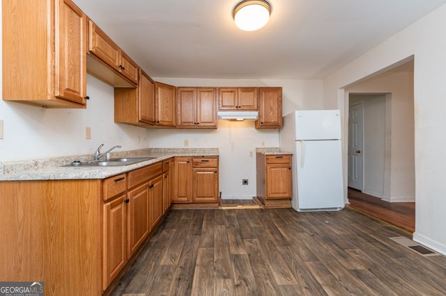 1755 Waverland Circle, Macon, GA 31211