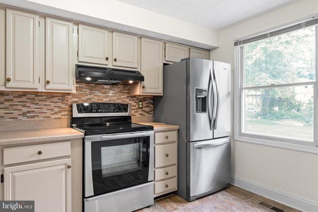 13813 PALMER HOUSE WAY #33-242, Silver Spring, MD 20904