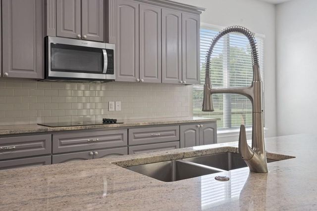 130 Koele CT, Bastrop, TX 78602