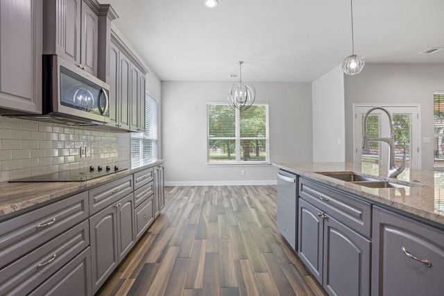 130 Koele CT, Bastrop, TX 78602