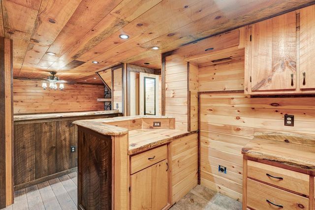 716 Lakeview Circle, Morganton, GA 30560