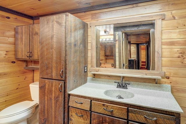 716 Lakeview Circle, Morganton, GA 30560