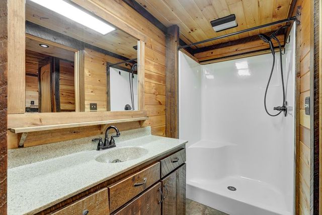 716 Lakeview Circle, Morganton, GA 30560