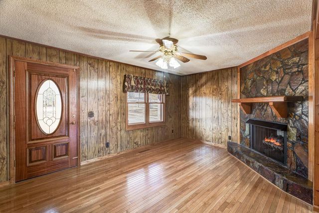 716 Lakeview Circle, Morganton, GA 30560