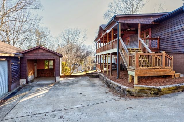 716 Lakeview Circle, Morganton, GA 30560