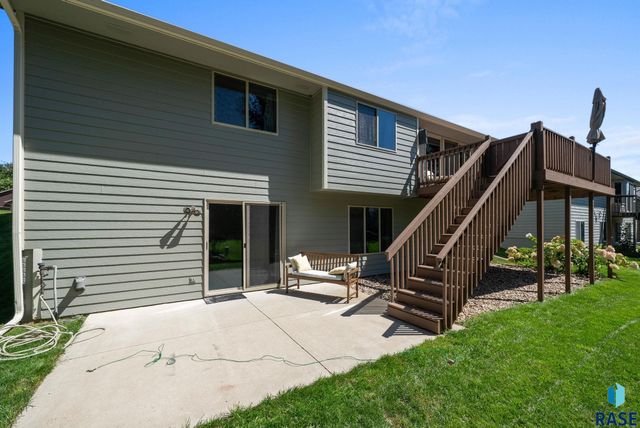 305 N Marquette Ave Avenue, Sioux Falls, SD 57110