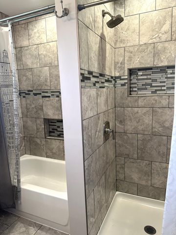 6092 Cleveland Street, Merrillville, IN 46410