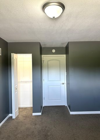 6092 Cleveland Street, Merrillville, IN 46410