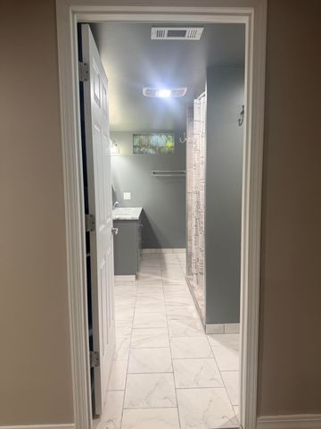 6092 Cleveland Street, Merrillville, IN 46410