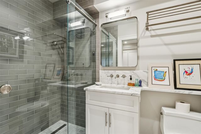 5215 Shriver Avenue, Des Moines, IA 50312