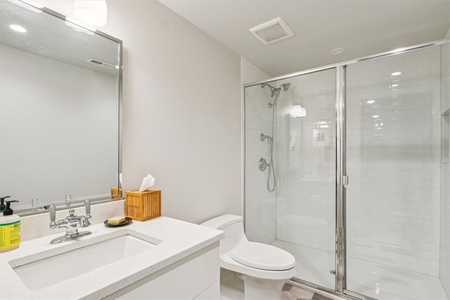 5215 Shriver Avenue, Des Moines, IA 50312