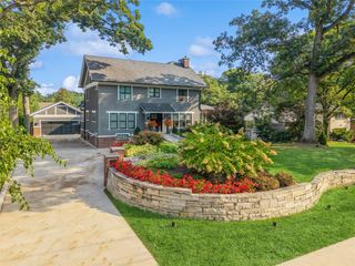 5215 Shriver Avenue, Des Moines, IA 50312