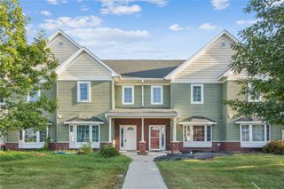 2620 Pinto Ln, Iowa City, IA 52240