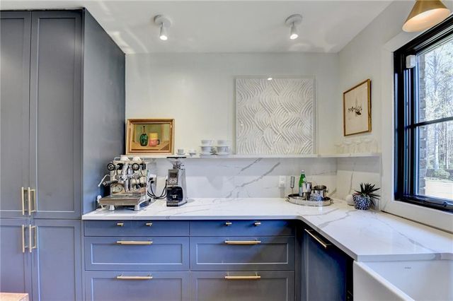 2582 Kenwood Drive, Duluth, GA 30096