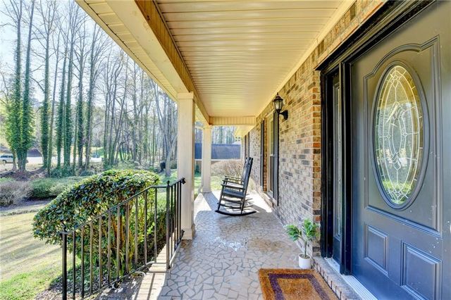 2582 Kenwood Drive, Duluth, GA 30096