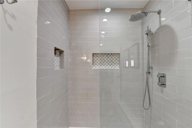 2582 Kenwood Drive, Duluth, GA 30096