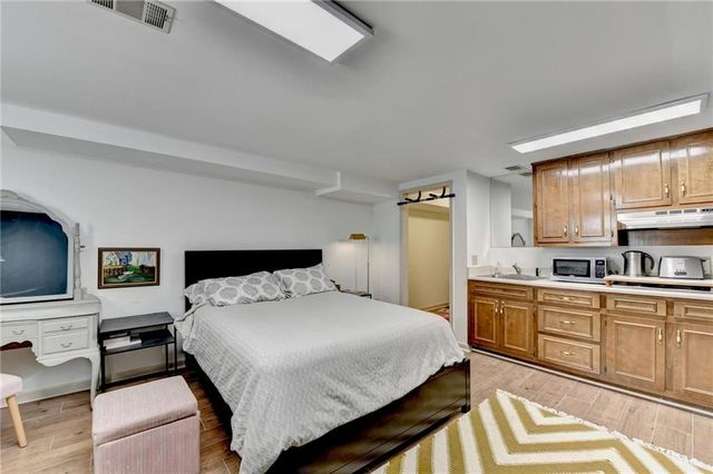 2582 Kenwood Drive, Duluth, GA 30096