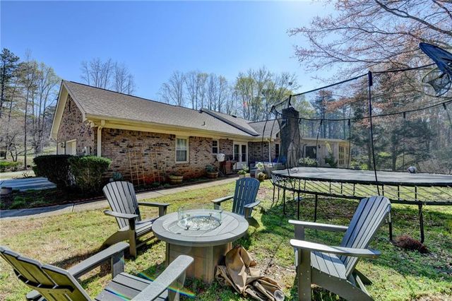 2582 Kenwood Drive, Duluth, GA 30096