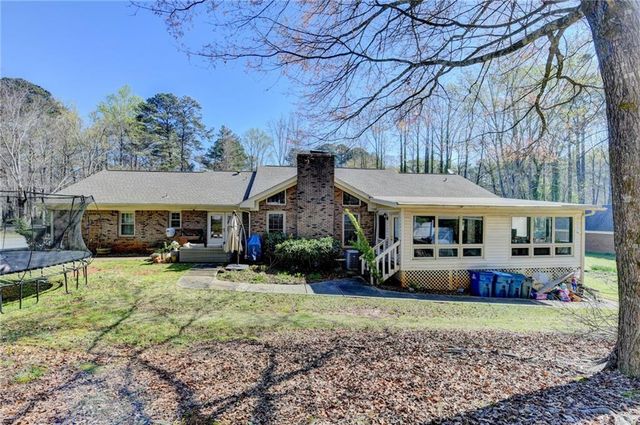 2582 Kenwood Drive, Duluth, GA 30096