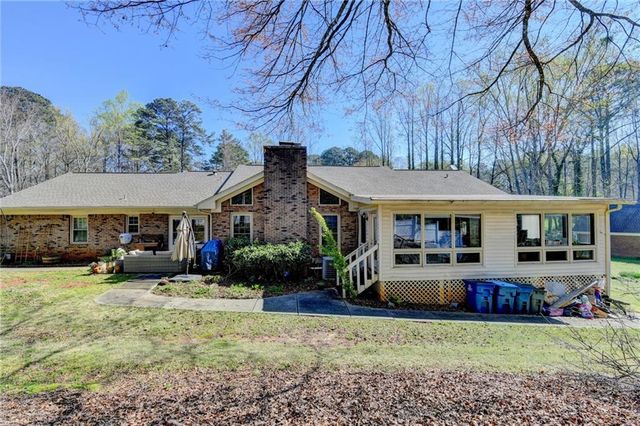2582 Kenwood Drive, Duluth, GA 30096