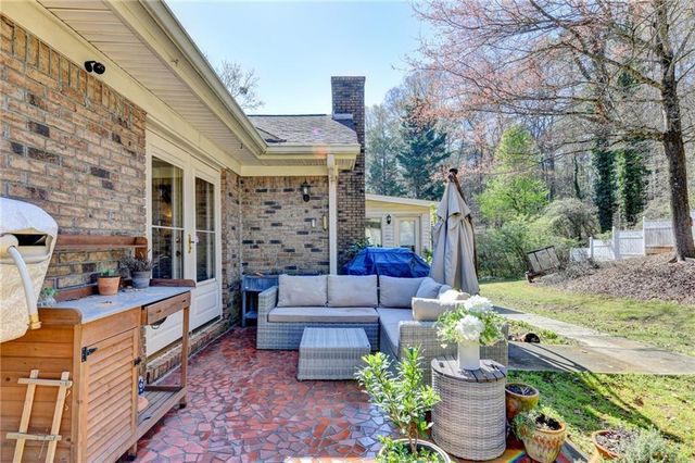 2582 Kenwood Drive, Duluth, GA 30096