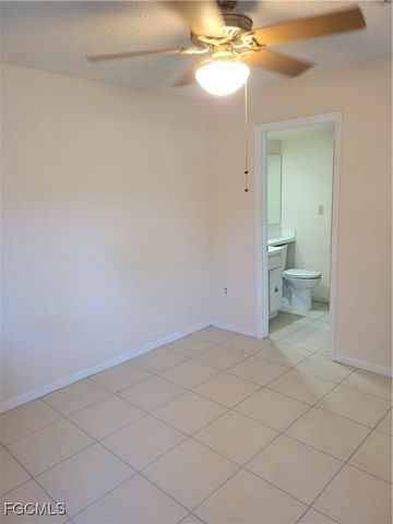 5243 Cedarbend DR 2, Fort Myers, FL 33919