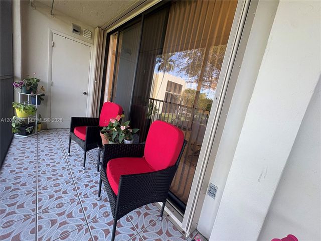 8025 SW 107th Ave 219, Miami, FL 33173