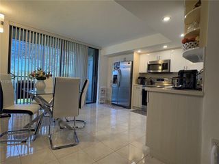 8025 SW 107th Ave 219, Miami, FL 33173