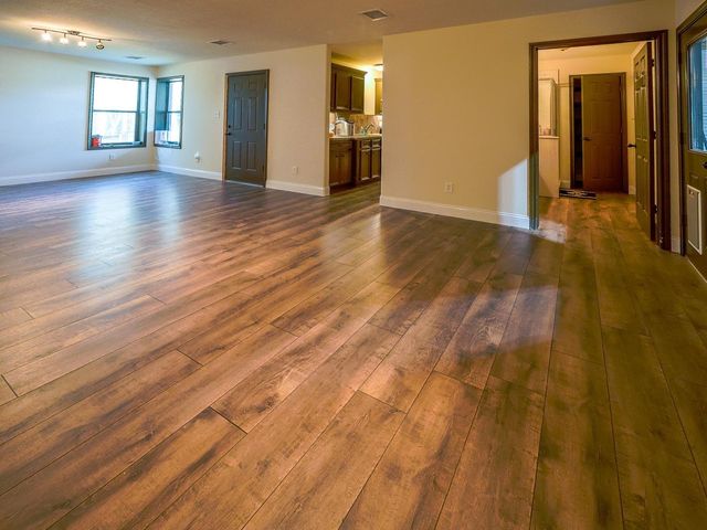 8472 Grand Lake Estates Drive, Montgomery, TX 77316