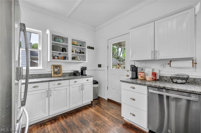 146 Harrison Street, Elyria, OH 44035