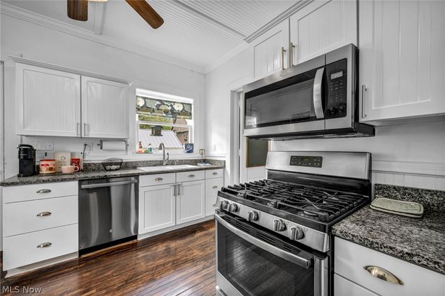 146 Harrison Street, Elyria, OH 44035