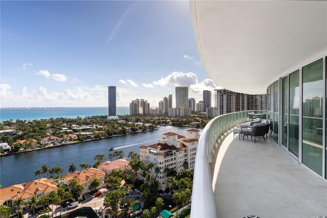 19955 NE 38th Court 2205, Aventura, FL 33180