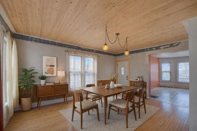 321 S Parker Drive, Janesville, WI 53545