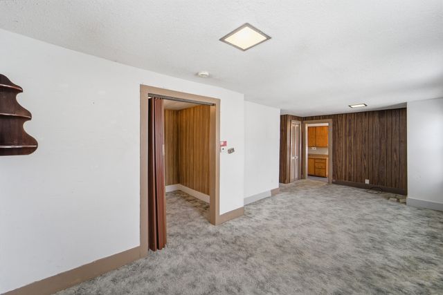 6525 NE Rising Sun Drive, Pleasant Hill, IA 50327