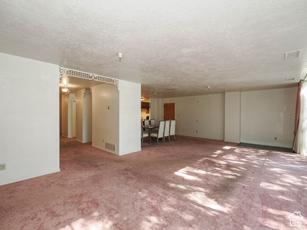 Image 18 of property listing at 560 E SOUTH TEMPLE #C101, Salt Lake City, UT 84102