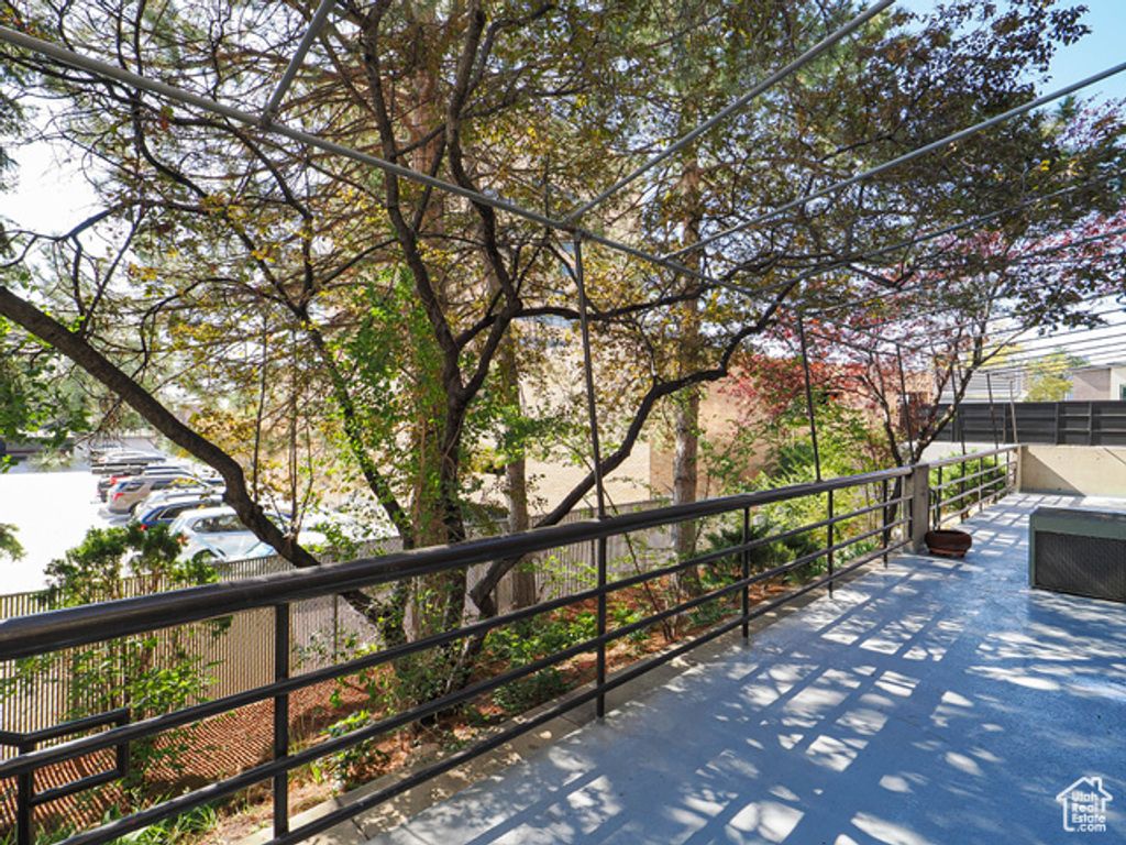 Image 20 of property listing at 560 E SOUTH TEMPLE #C101, Salt Lake City, UT 84102