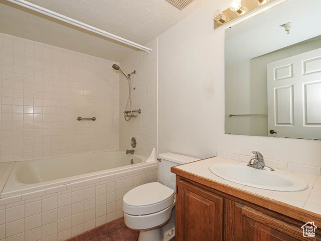 Image 28 of property listing at 560 E SOUTH TEMPLE #C101, Salt Lake City, UT 84102