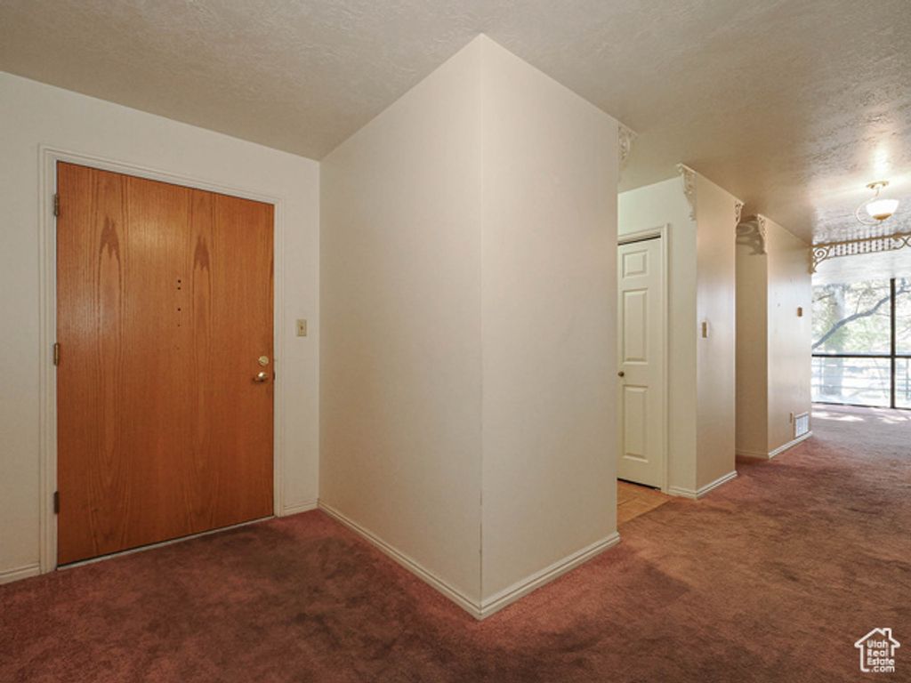 Image 4 of property listing at 560 E SOUTH TEMPLE #C101, Salt Lake City, UT 84102