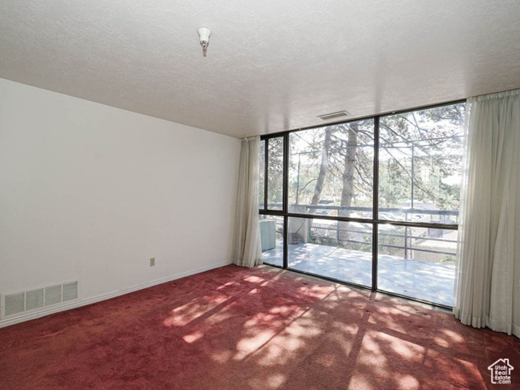 Image 32 of property listing at 560 E SOUTH TEMPLE #C101, Salt Lake City, UT 84102