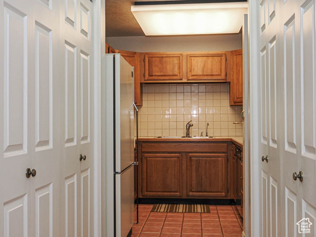 Image 10 of property listing at 560 E SOUTH TEMPLE #C101, Salt Lake City, UT 84102